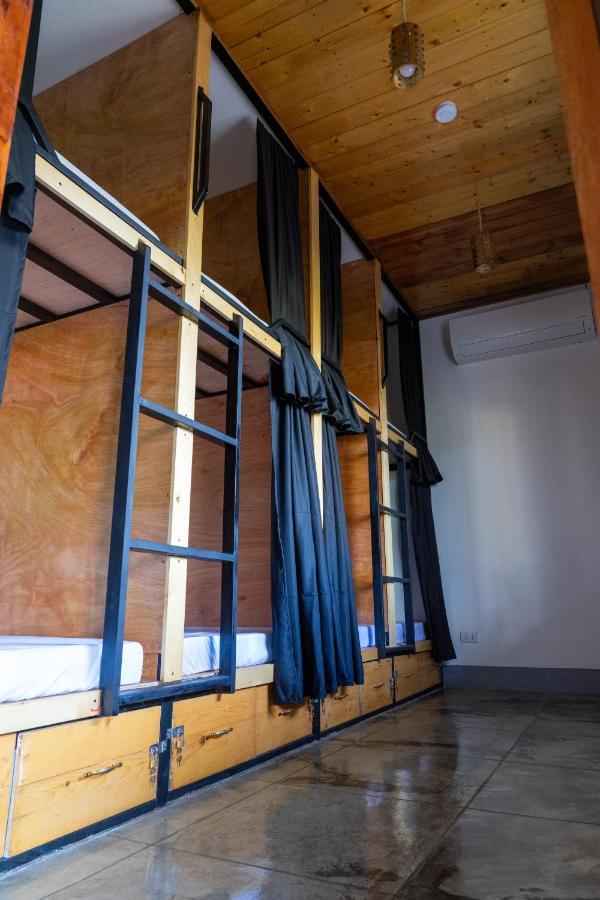 Momo Hostel 몰볼 외부 사진