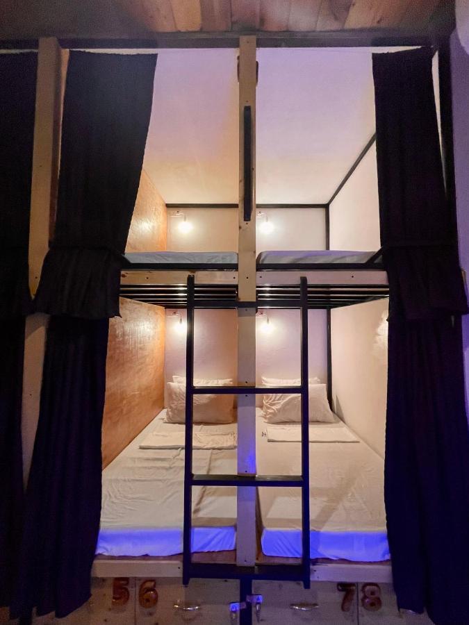 Momo Hostel 몰볼 외부 사진