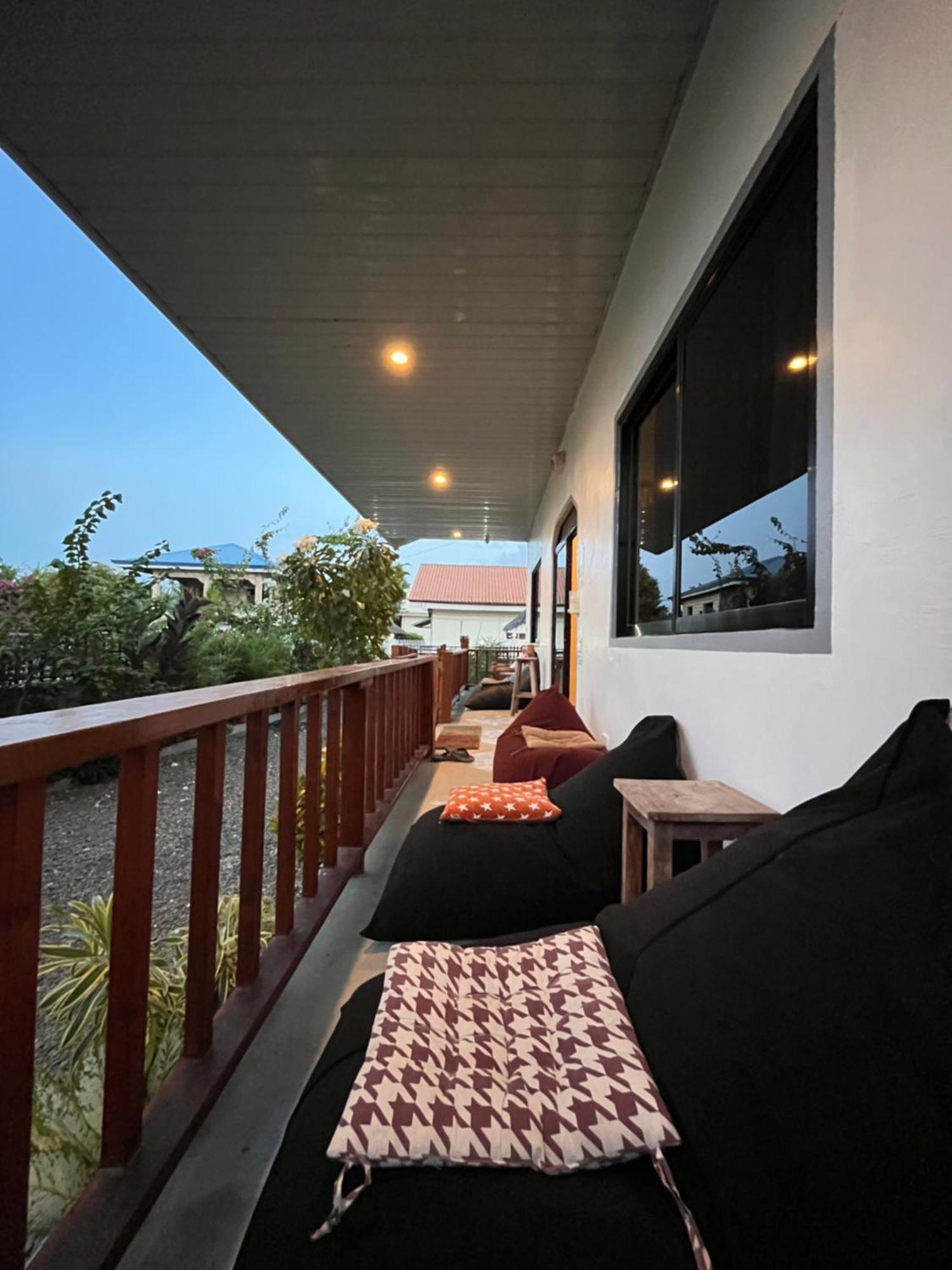 Momo Hostel 몰볼 외부 사진