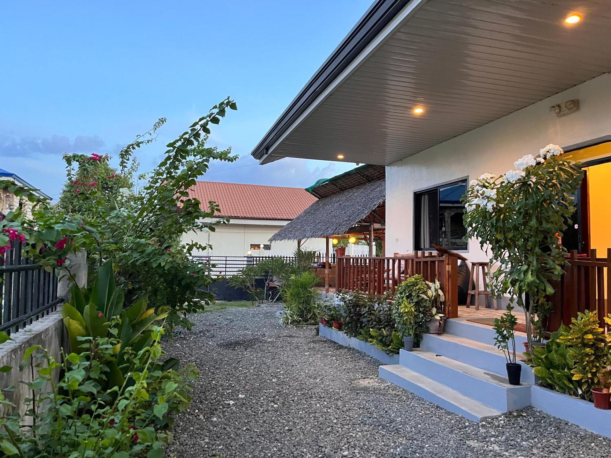 Momo Hostel 몰볼 외부 사진